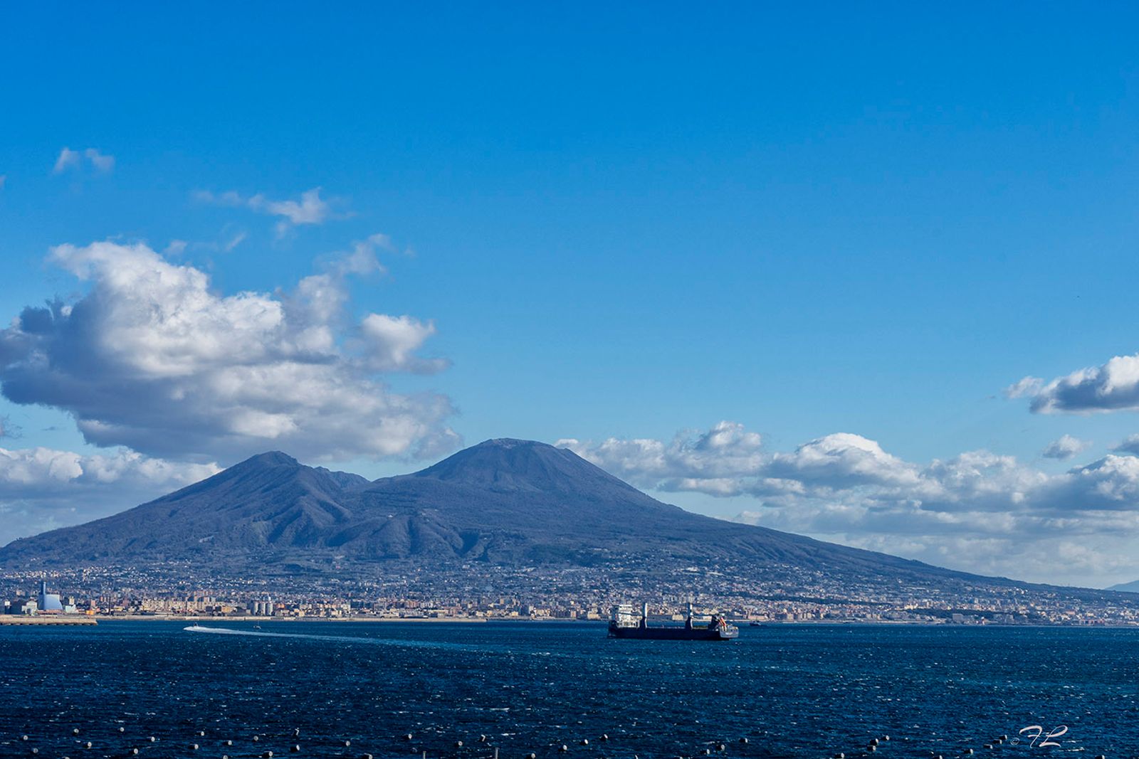 IN GIRO PER NAPOLI — fotografia 30 di Francesco Loliva