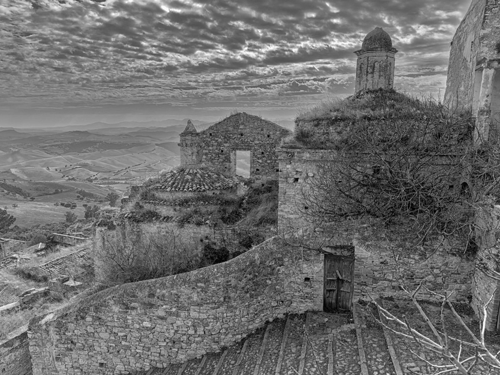 CRACO LA CITTA' FANTASMA — fotografia 7 di Francesco Loliva
