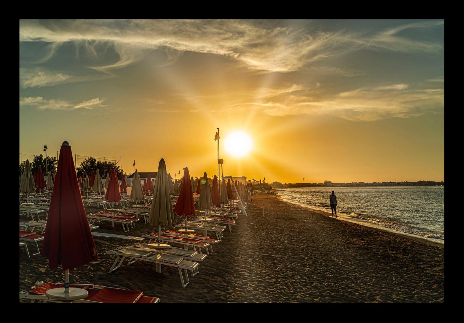 TRAMONTO IN RIVA AL MARE #1 OPERA ESPOSTA ALLA MILANO ART GALLERY