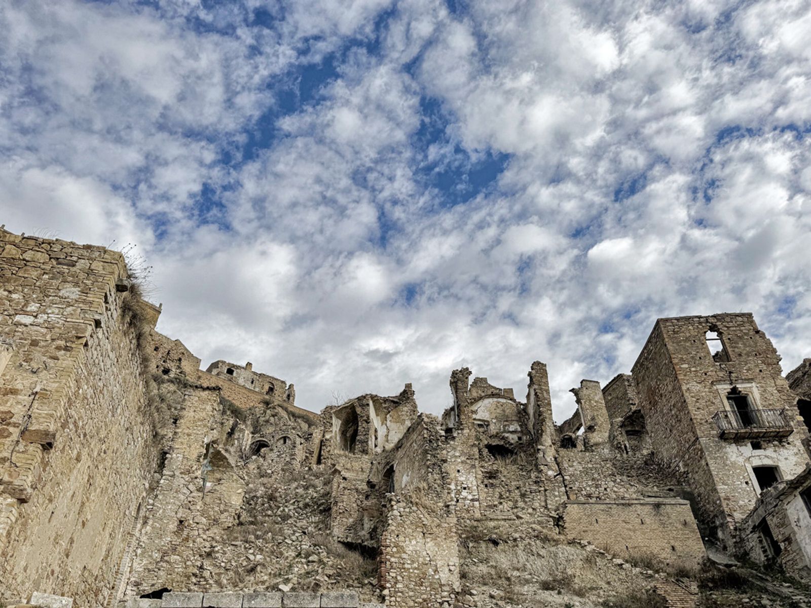 CRACO la città fantasma (2) — fotografia 10 di Francesco Loliva
