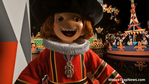 It’s a small world Dolls Come to Life at Night