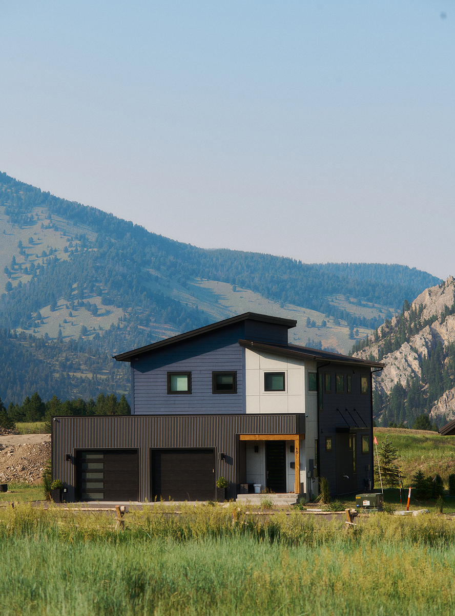 Aspects captures the feeling of being immersed in America's outdoors; to be able to breathe, reflect, and reconnect with what matters.