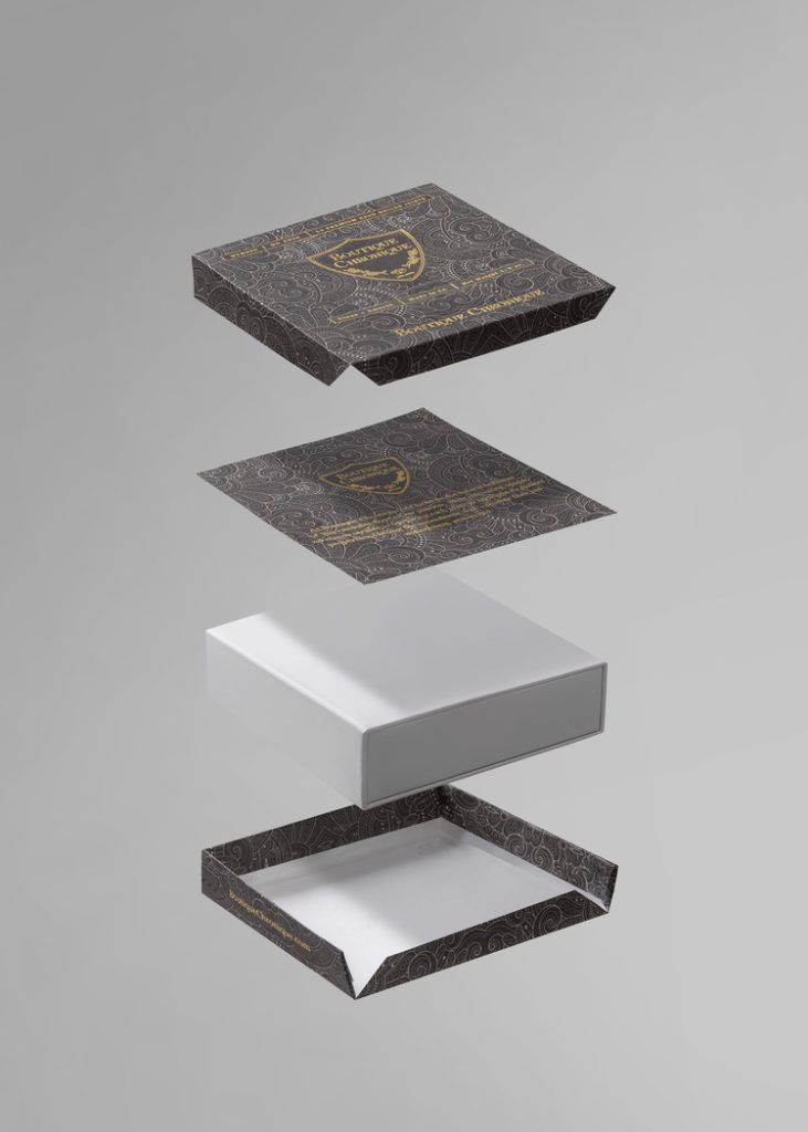 Example of packaging layers
