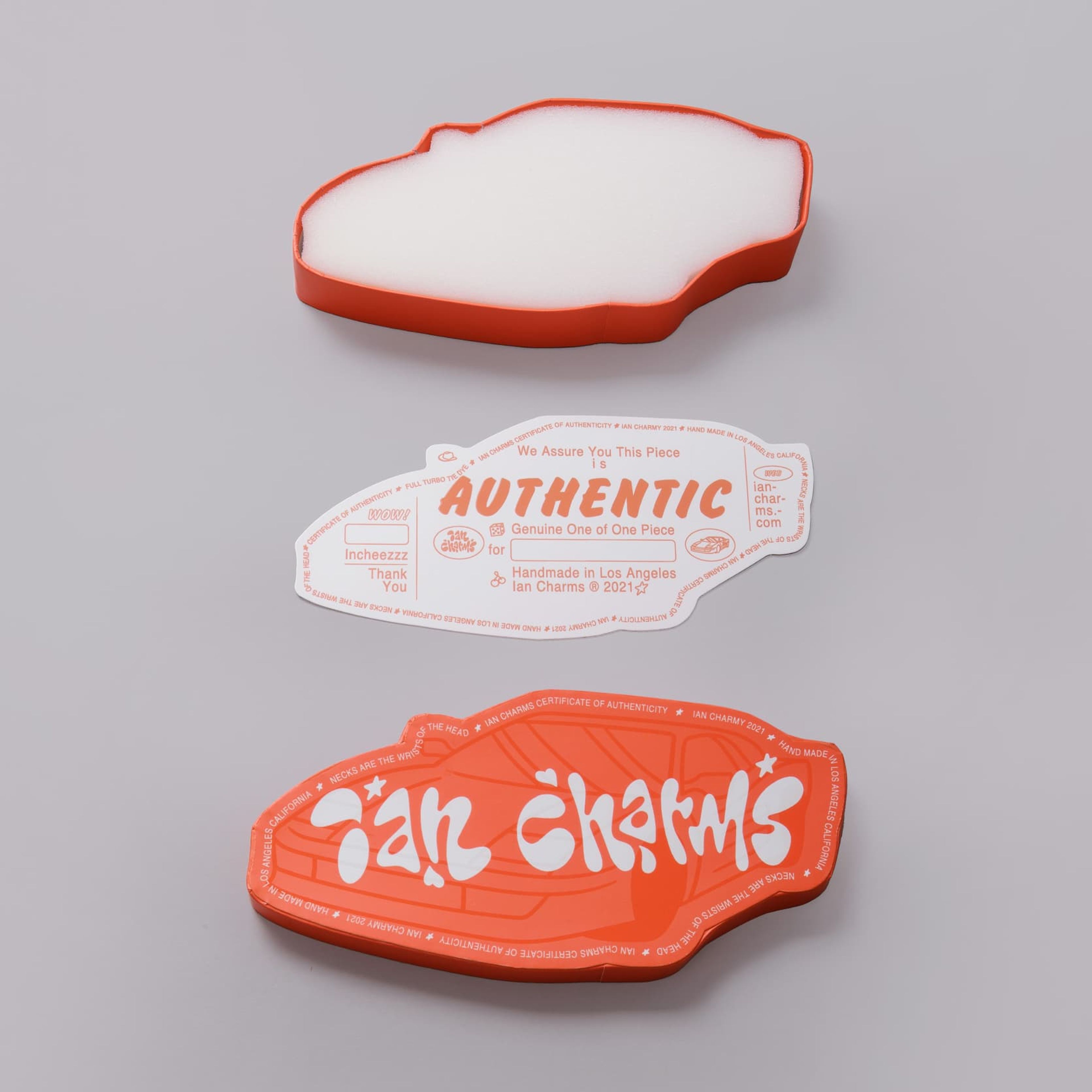 ian charms custom shape rigid box with promotional paper card insert