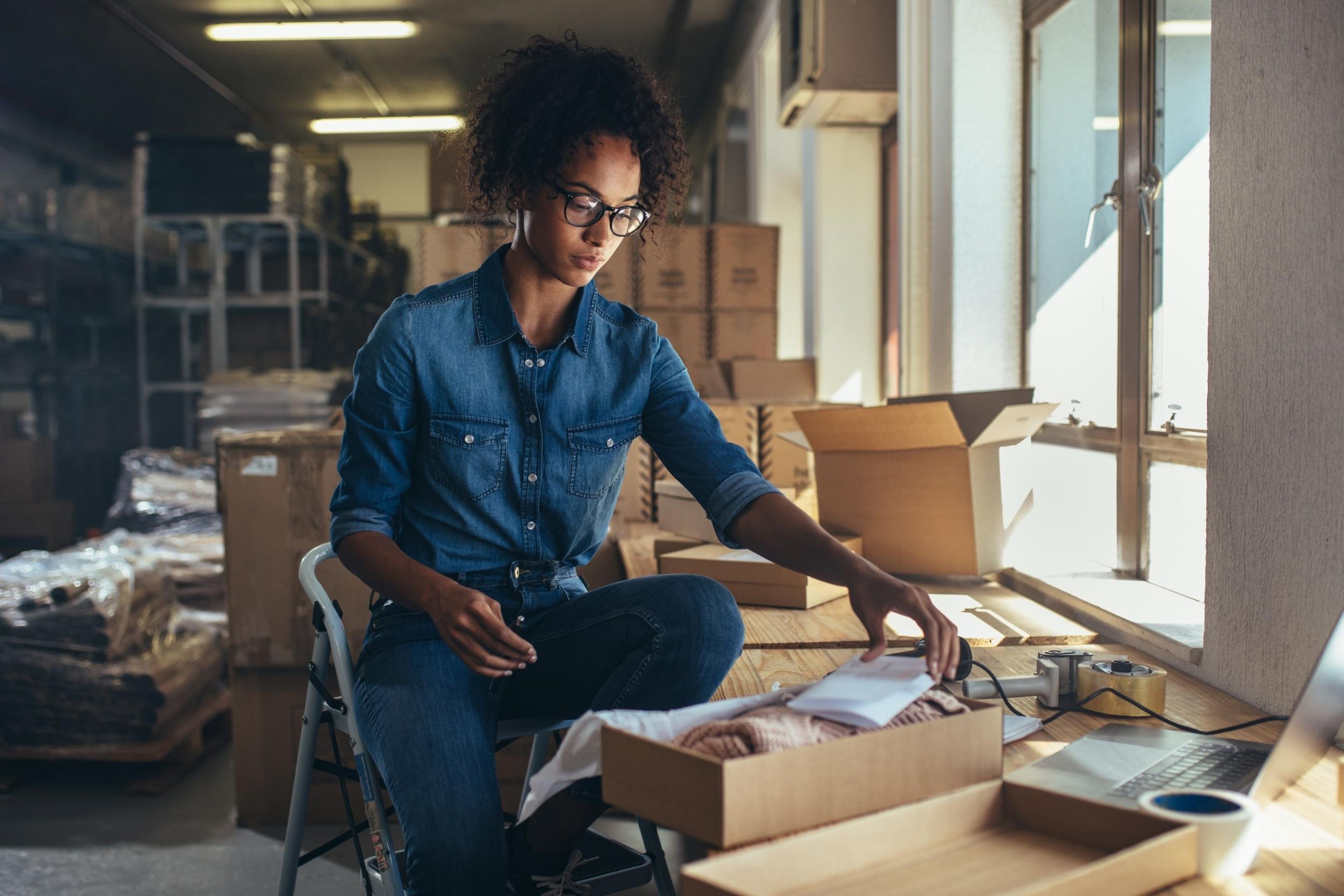 Product Packaging: Creating Packaging for Online vs. Offline Sales