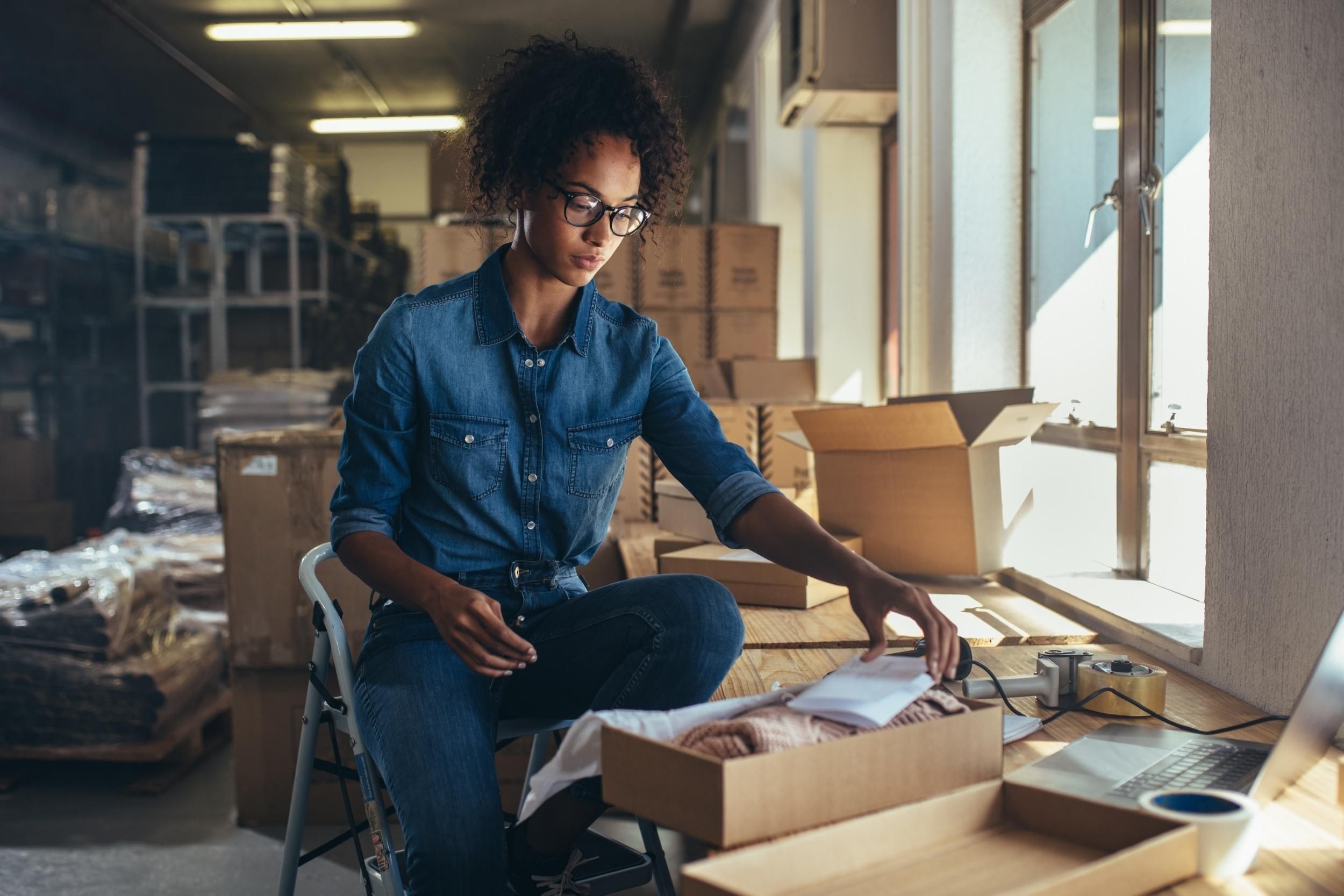 Product Packaging: Creating Packaging for Online vs. Offline Sales