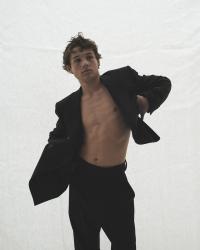 U la repubblica - Performance | Erin Fee Productions