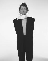 U la repubblica - Performance | Erin Fee Productions