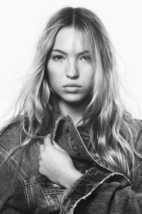 Zara - David Sims | Erin Fee Productions