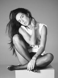 Harpers Bazaar France - September 2025 Cover | Erin Fee Productions