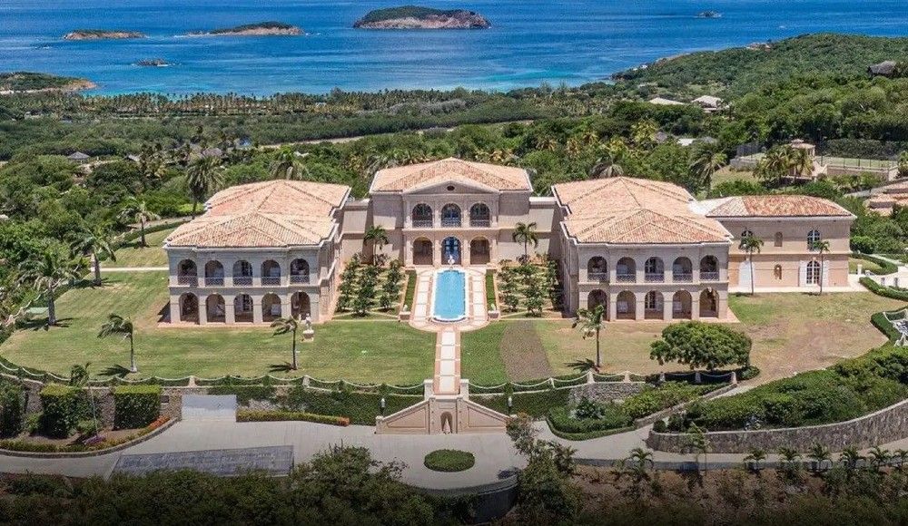 Mansão à Beira-Mar no Caribe Está à Venda por R$ 990 Milhões
