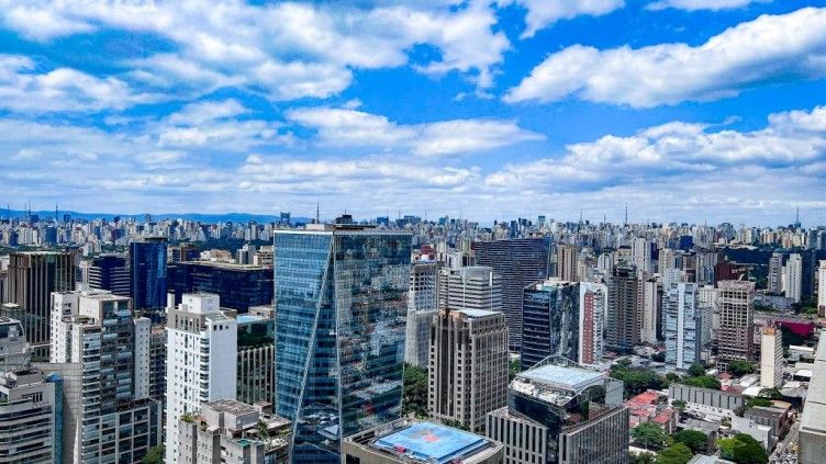 Investimento direto em Imóveis x Fundos Imobiliários: segurança, controle e proteção em tempos de incerteza