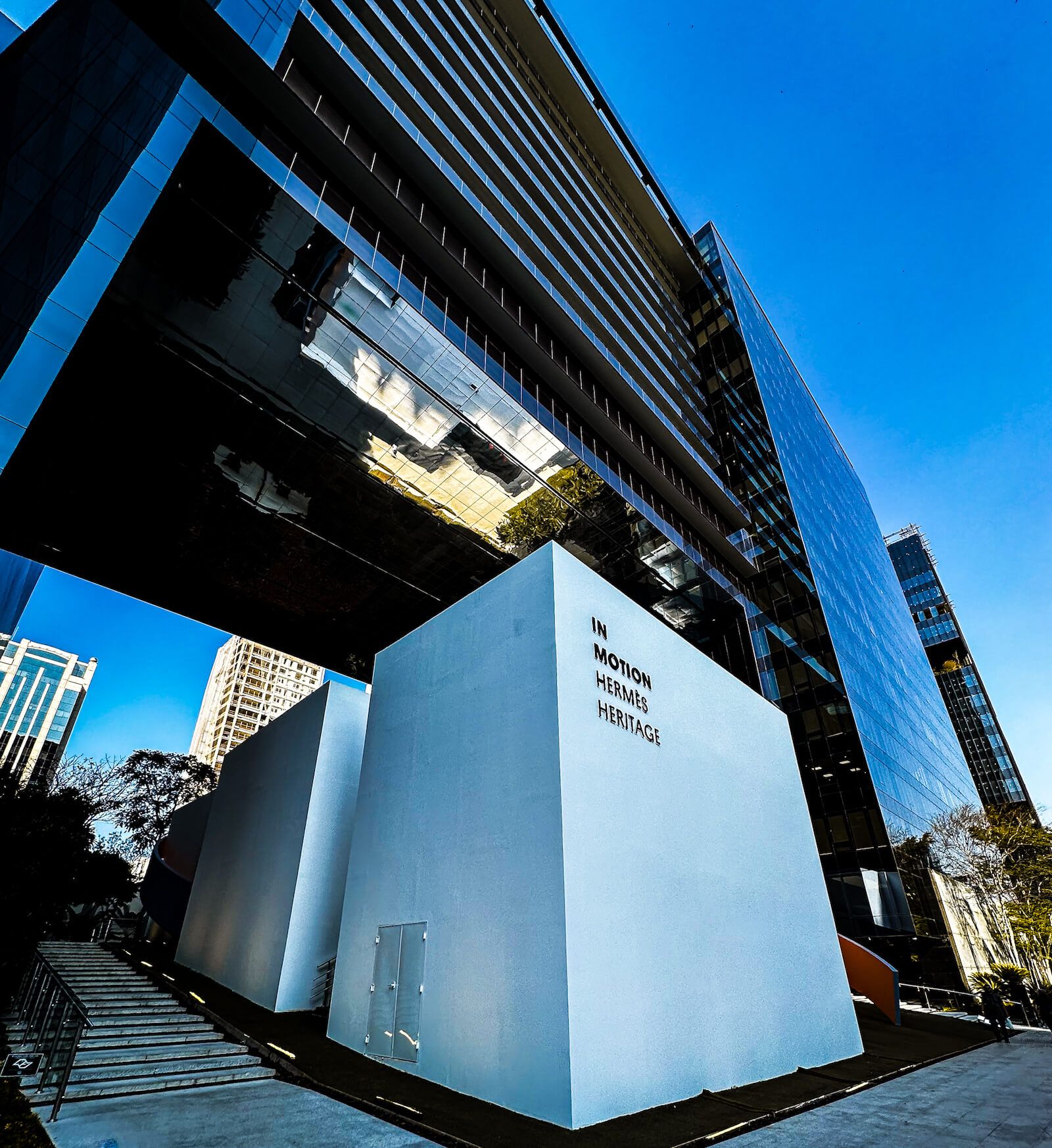 Hermès Heritage - In Motion: Uma Jornada Temporal em São Paulo