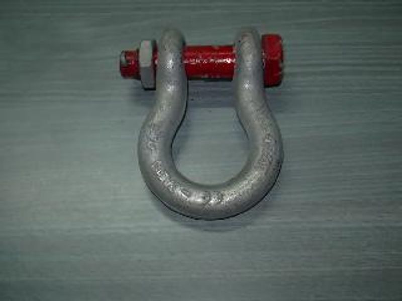 Bow and omega shackles