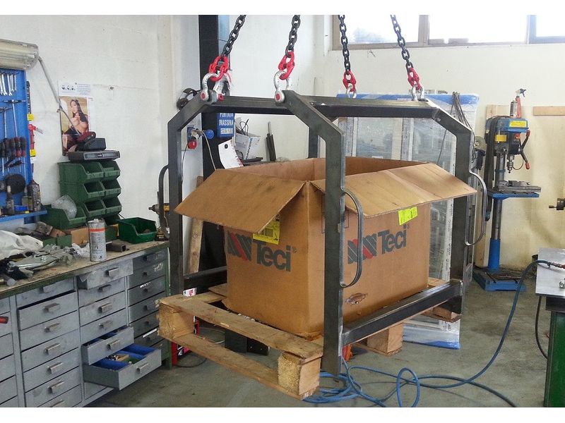 Special sheet metal brackets