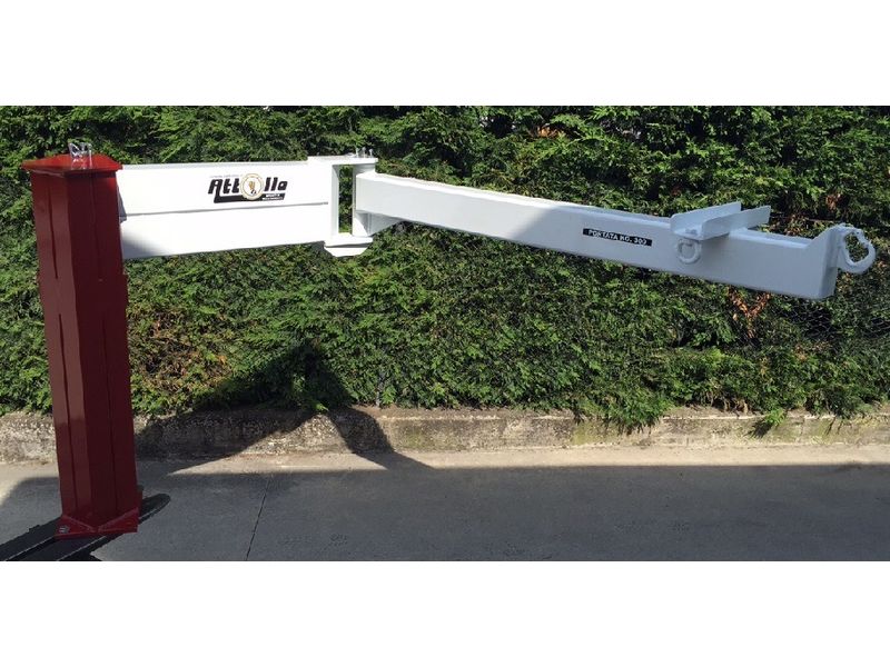 Pillar-mounted jib crane with articulated arm