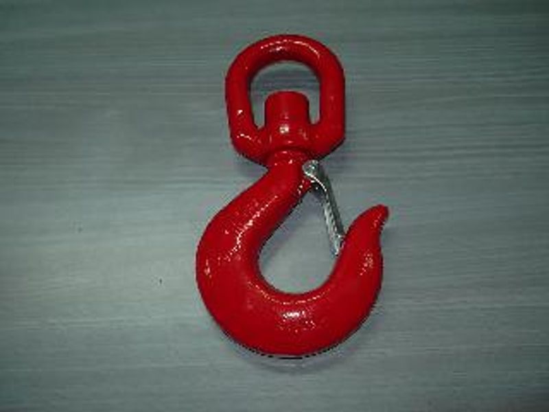 Swivel hooks and master rings