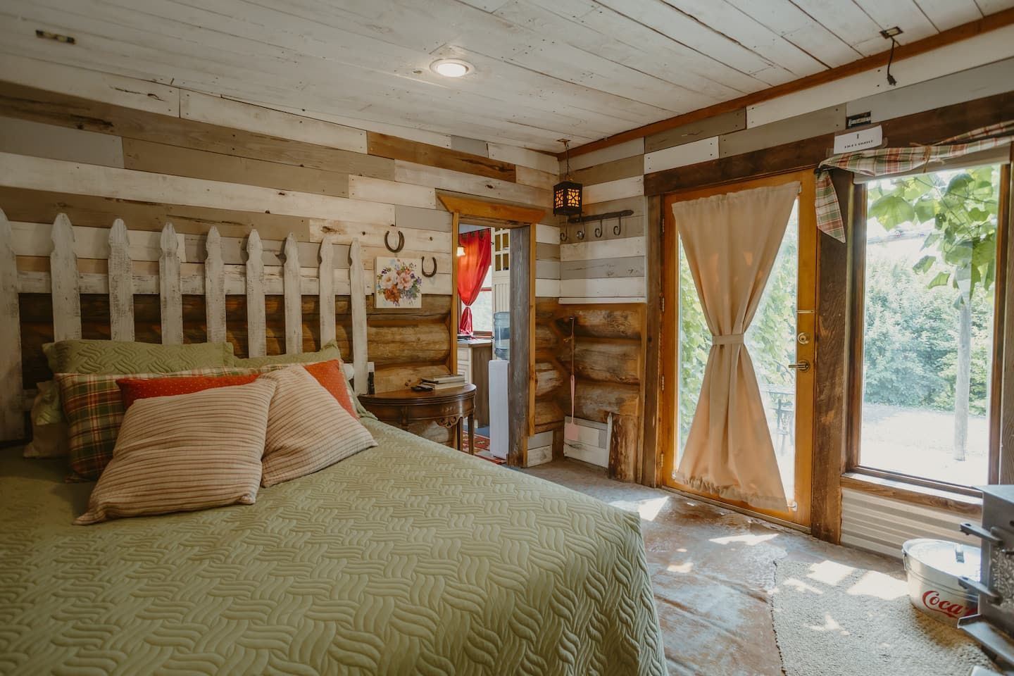 Cider Cottage - photo 2 from our Airbnb gallery