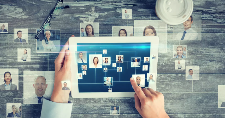 How Thought Leadership (Without Self-Promoting) Will Win You Your Next Client