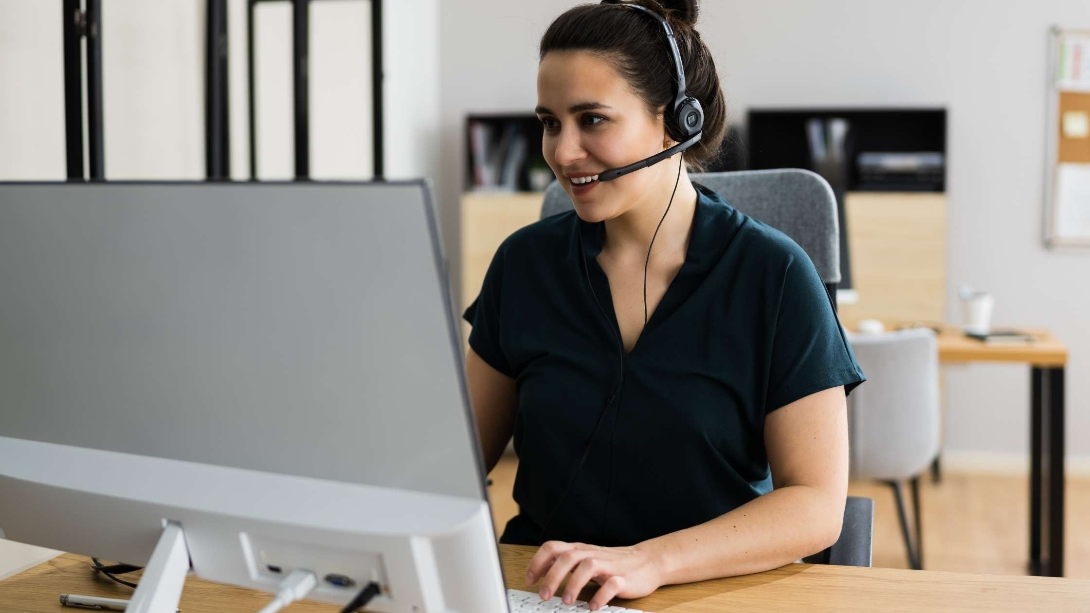 How to Finally Make a Virtual Assistant Actually Work For Your Business