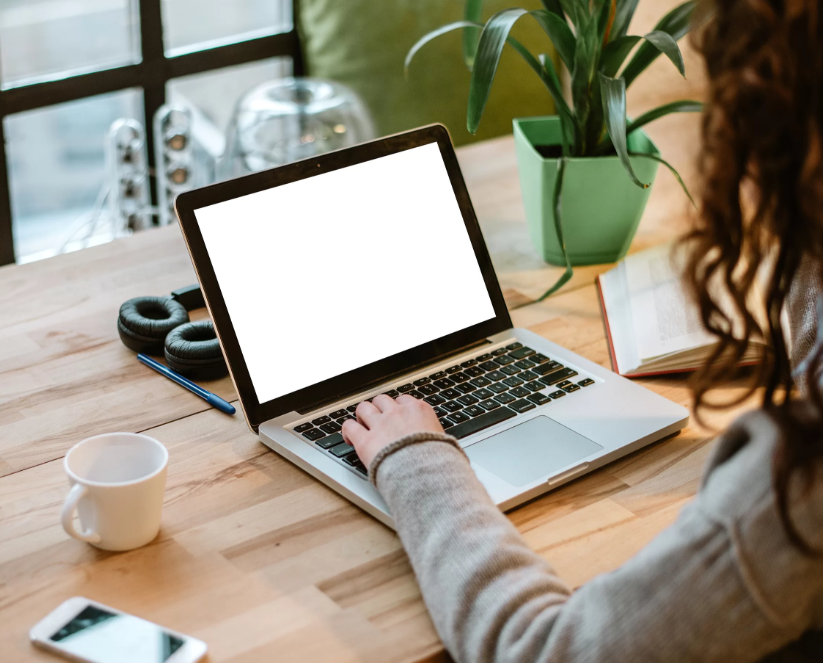 "I'm trying to get visibility while staying invisible." A founder's honest confession, and the reframe that actually gets consultants posting.