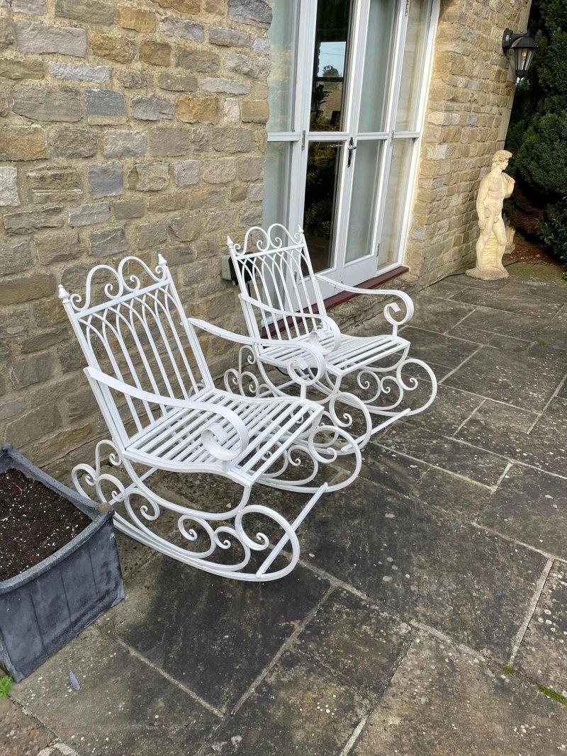 Exterior Painting & Decorating