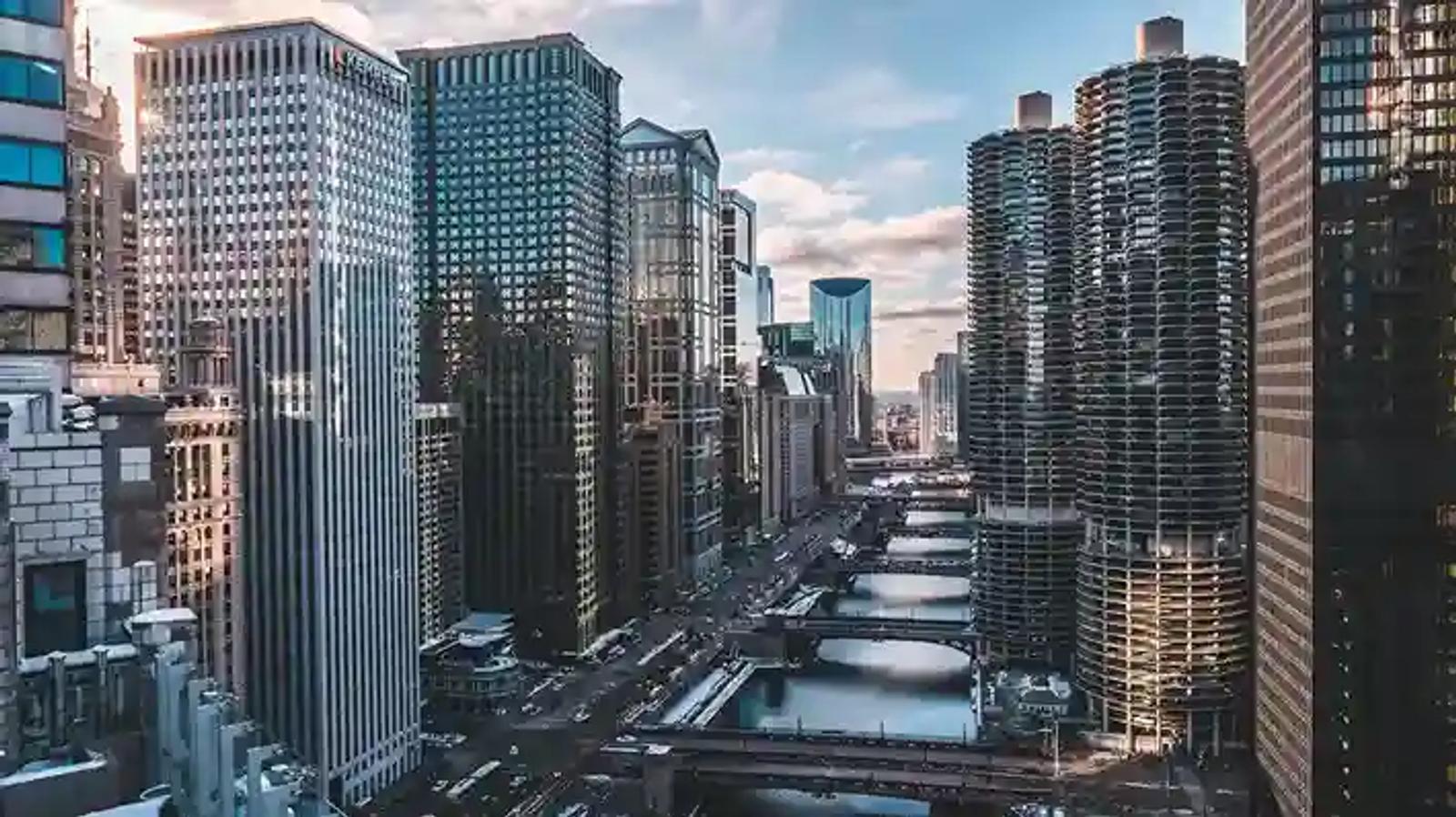 Navigating the Data Modernization landscape and diving into the Data Lakehouse concept and frameworks