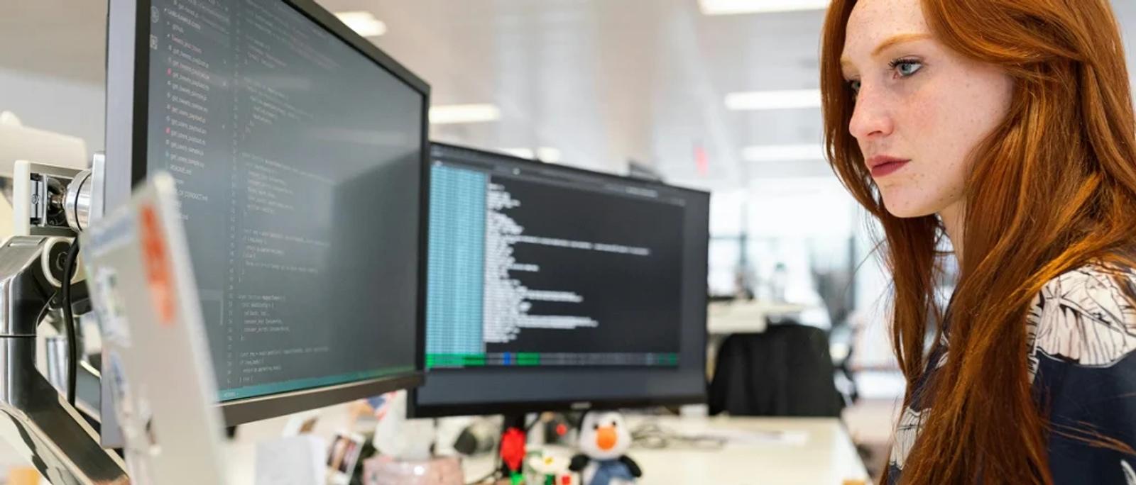 Case study on migrating Informatica PowerCenter and Oracle data warehouse to Microsoft Fabric for modernized data integration and workflow orchestration
