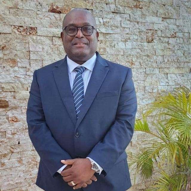 Browne Claims Car Dealers Behind UPP Duty-Free Vehicle Proposal
