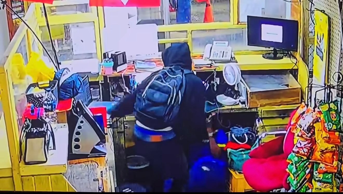 VIDEO: Masked Man Targets M&M Gas Station in Late-Night Robbery
