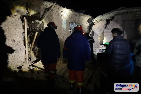 Powerful Earthquake Strikes China Leaving 16 Dead And Hundreds Of Homes Destroyed