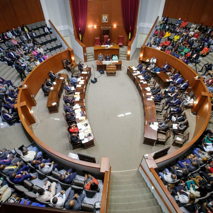 Parliament Convenes This Morning to Consider Minimum Sentences for Serious Crimes