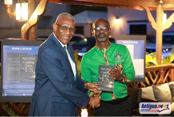 Autograph Style Book Sir Rodney Receives Signed Copy of Robinson’s Book on Caribbean ...