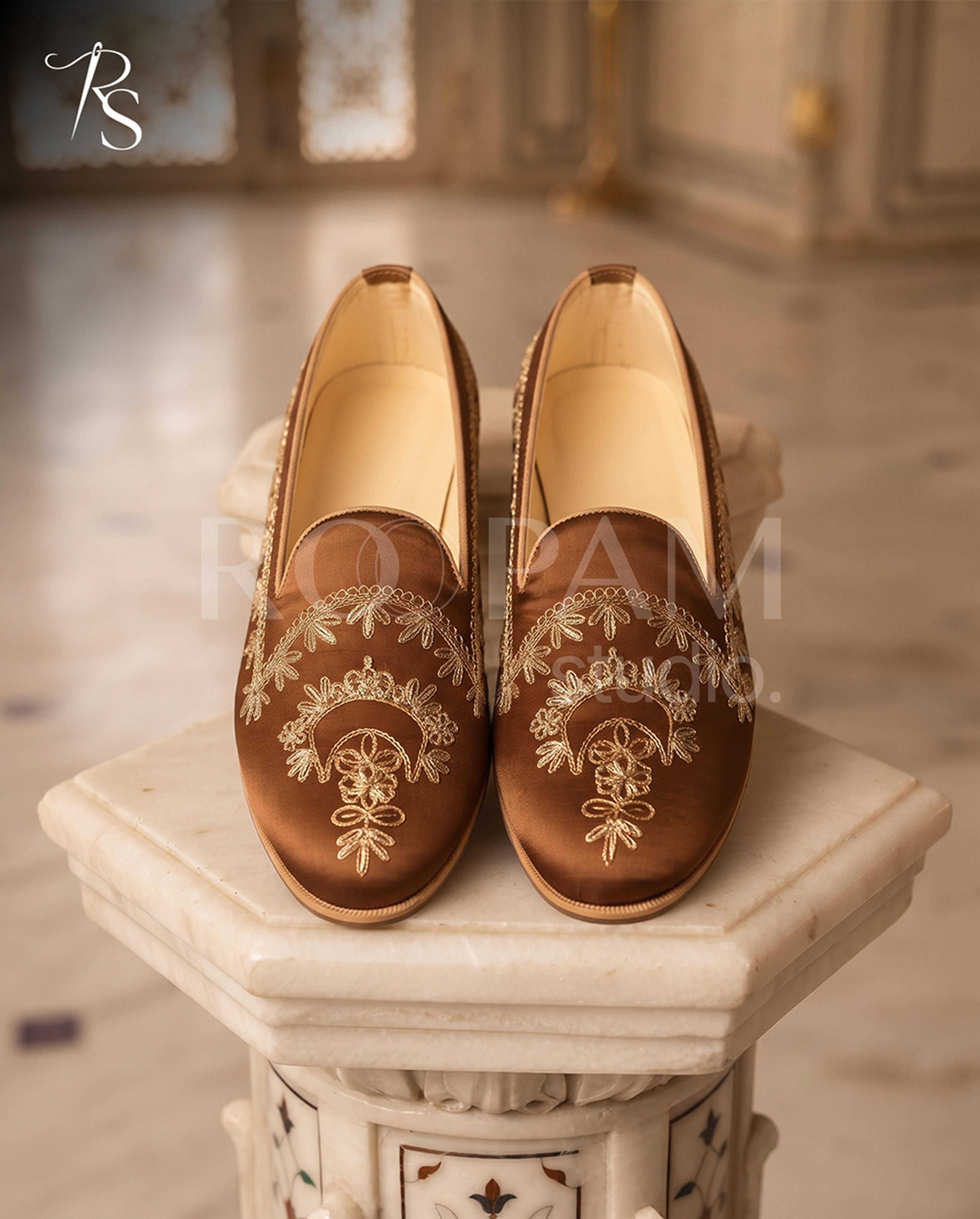 Majestic Bronze Embroidered Loafers - Thumbnail 3