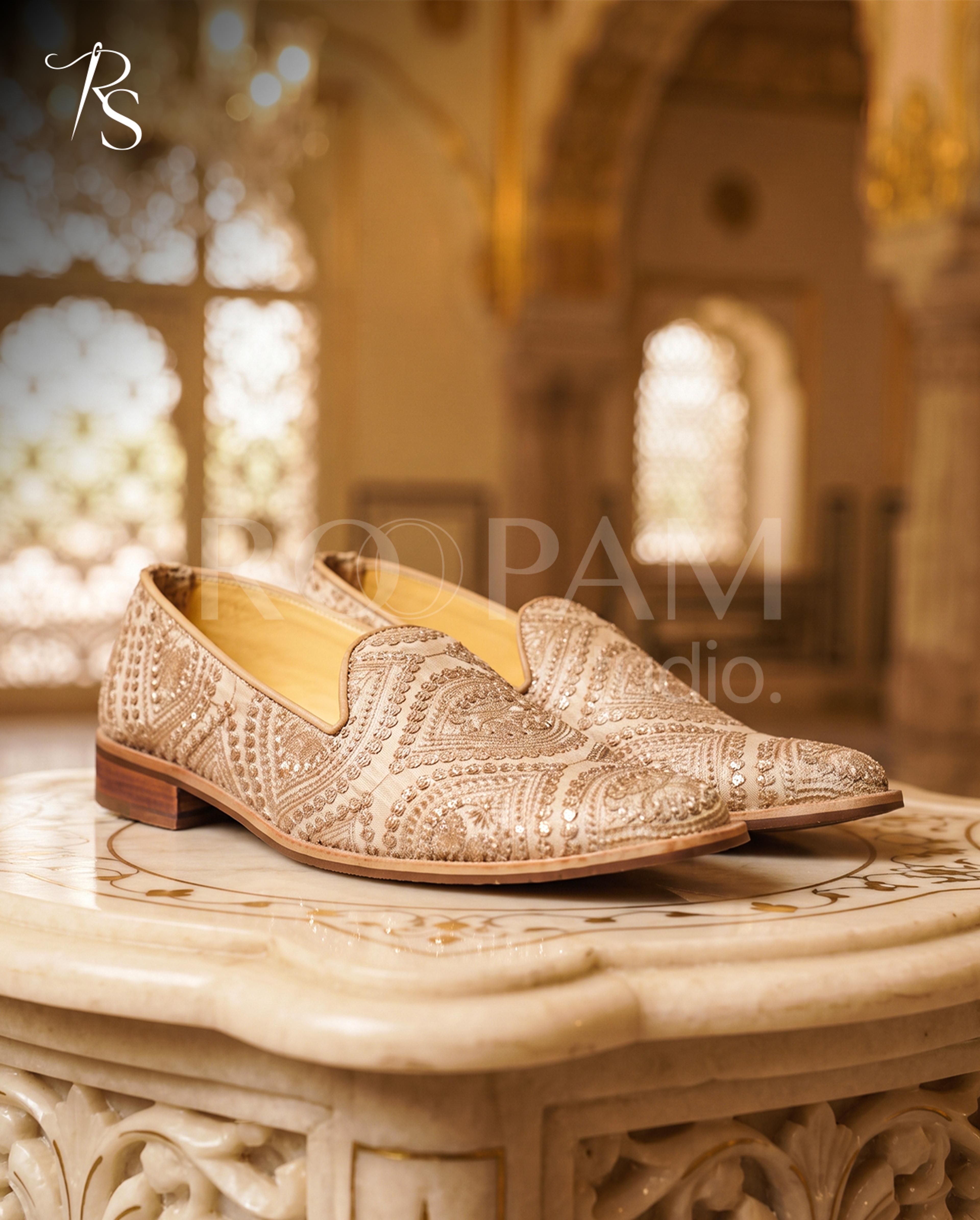 Regal Ivory Embellished Loafers - Thumbnail 3