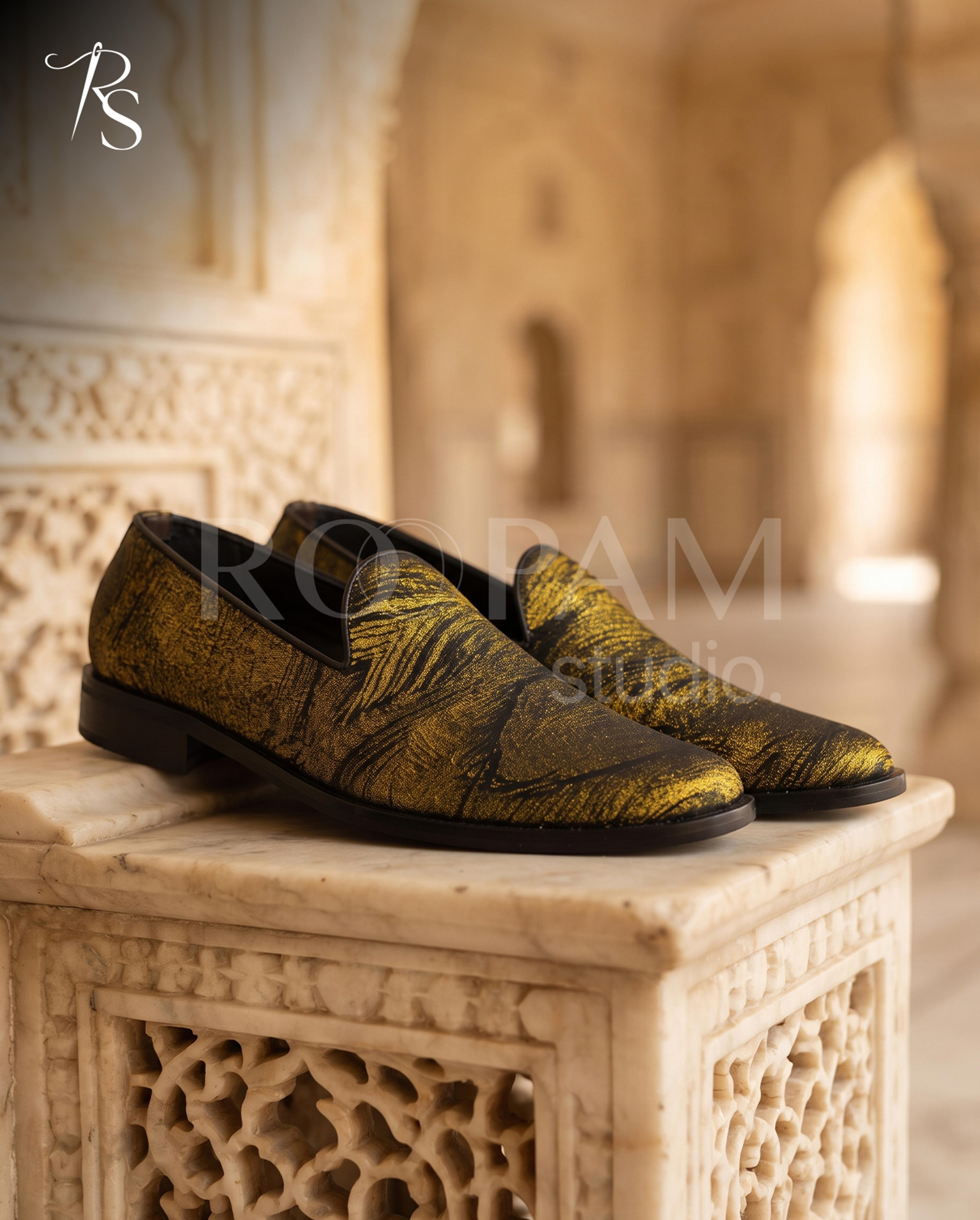 Gilded Obsidian Metallic Loafers - Thumbnail 3
