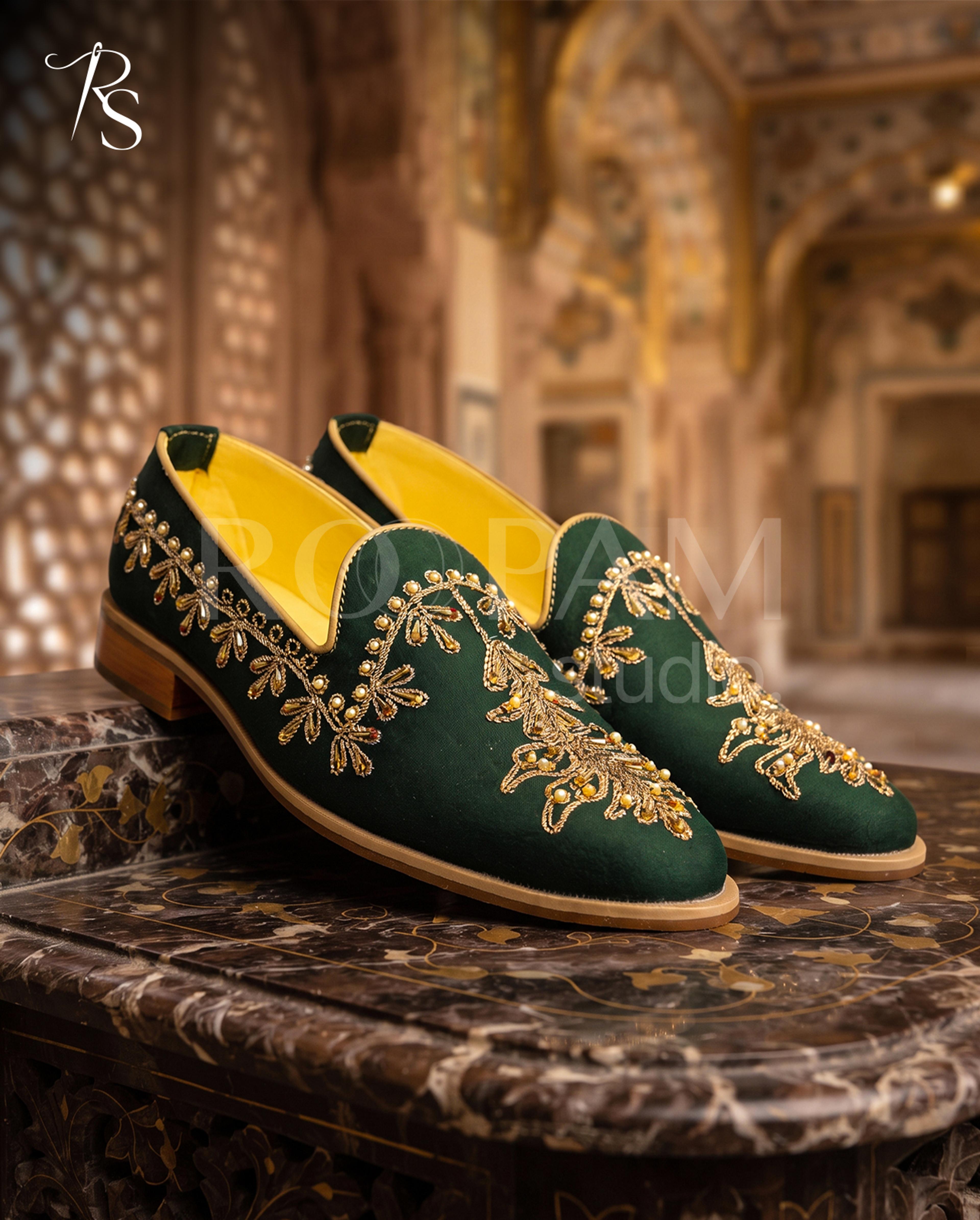 Emerald Pearl Motif Embroidered Loafers - Thumbnail 1
