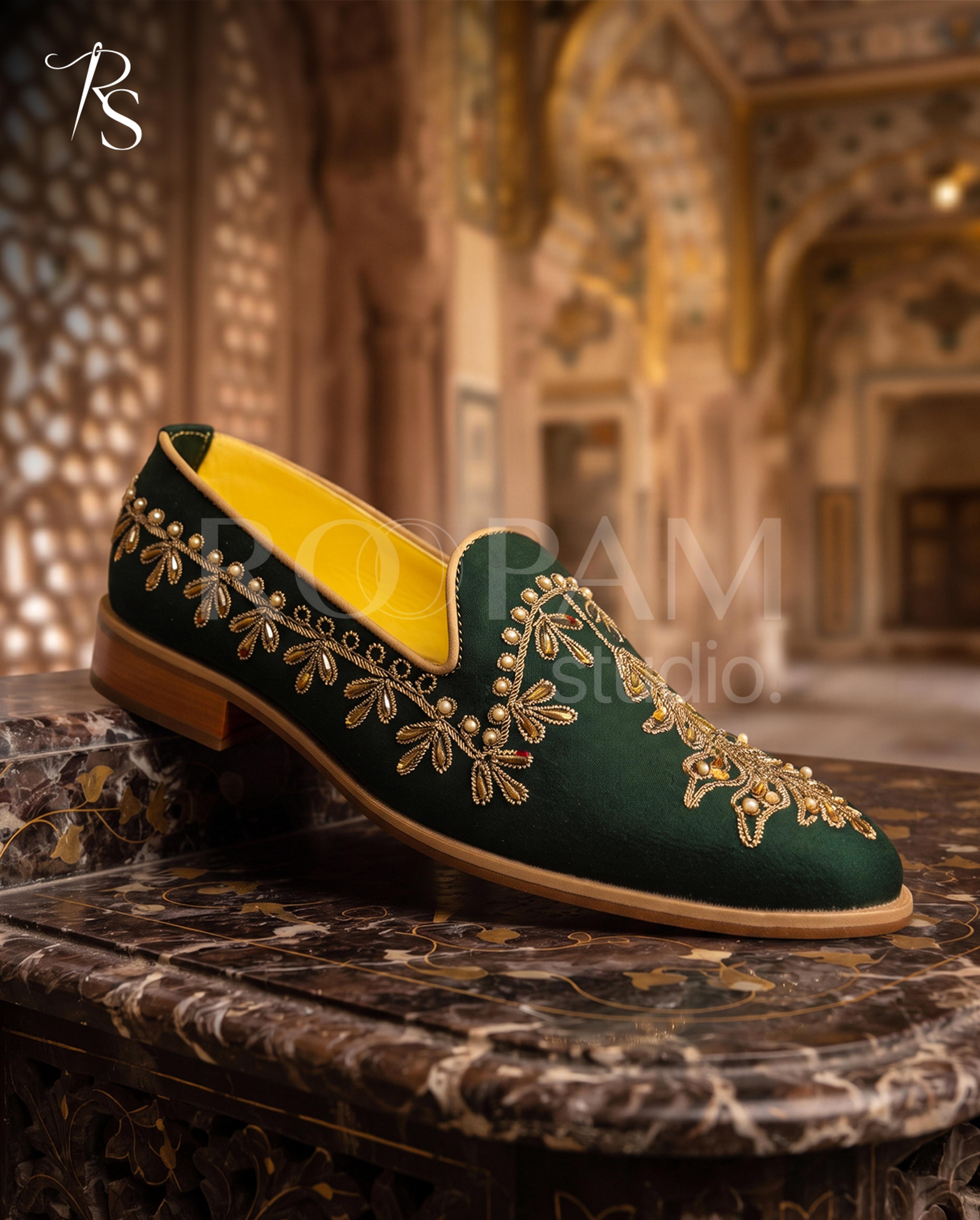 Emerald Pearl Motif Embroidered Loafers - Thumbnail 2