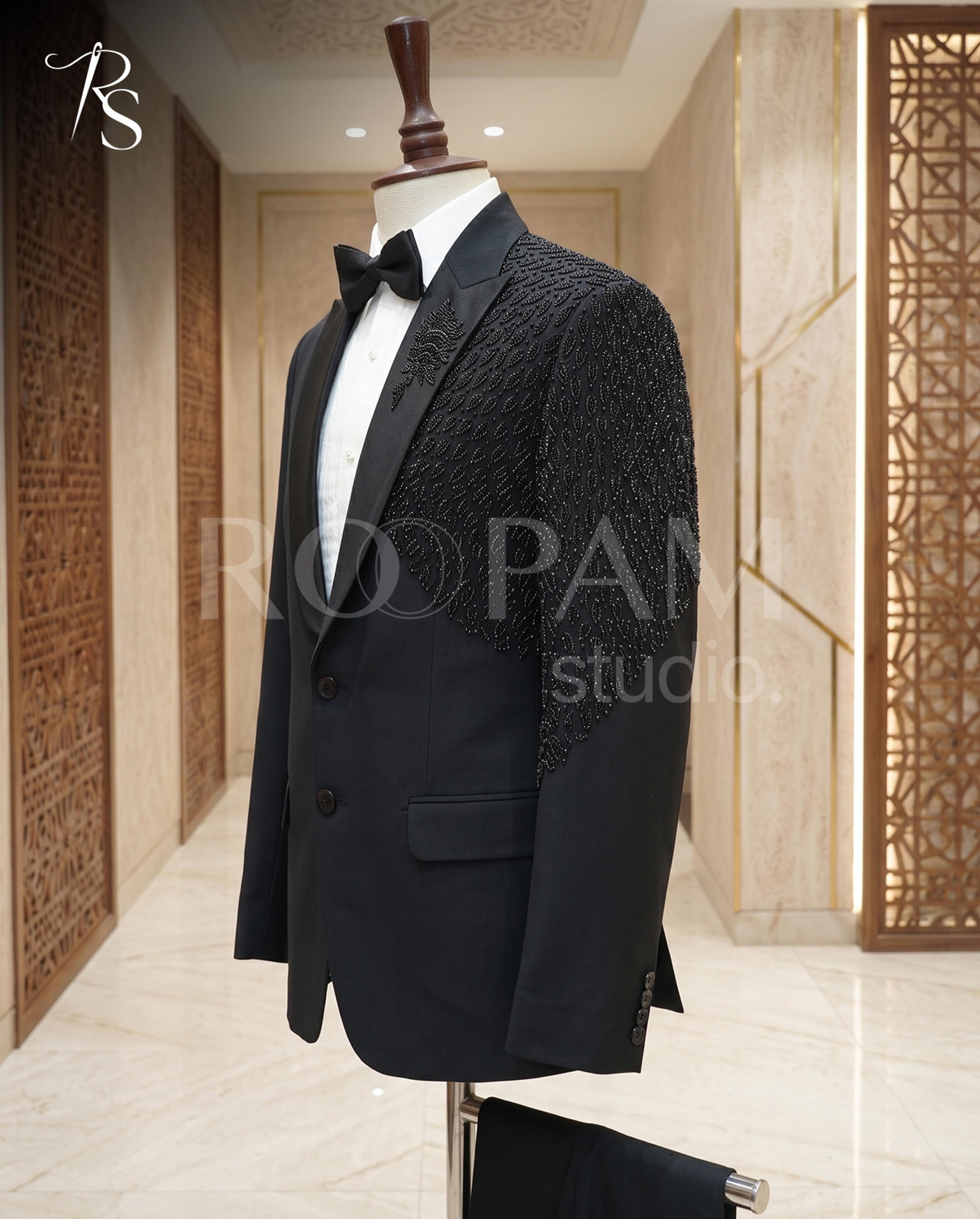 Luxury Midnight Navy Asymmetrical "Leaf Motif" Tuxedo Suit (2-Piece) - Thumbnail 3