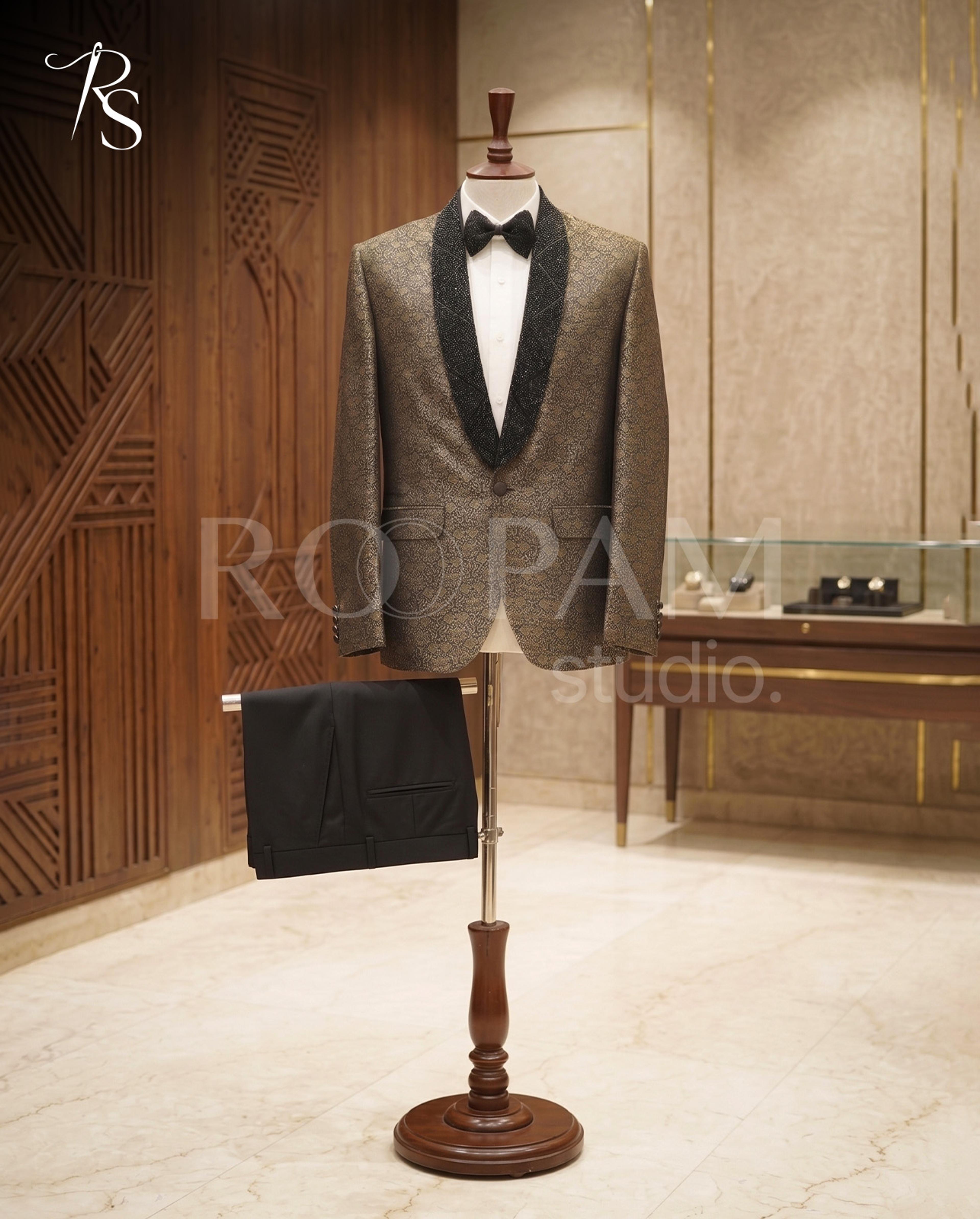 Premium Gold Jacquard Tuxedo with Beaded Lapel - Thumbnail 3