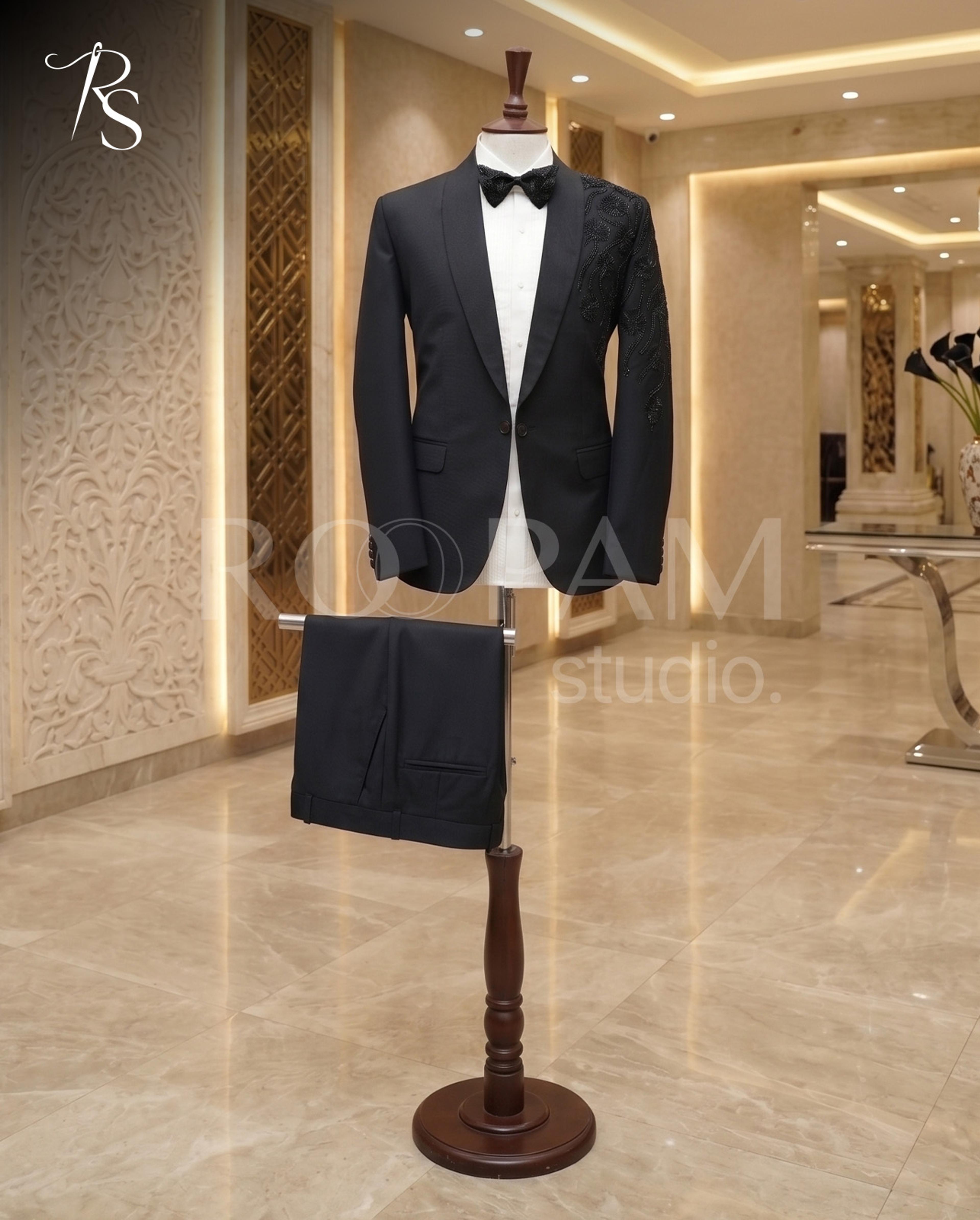 Premium Black Asymmetrical Beaded Tuxedo Suit (2-Piece) - Thumbnail 4
