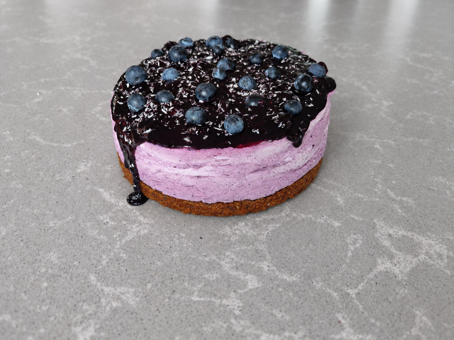 Vegan blauwe bessen cheesecake