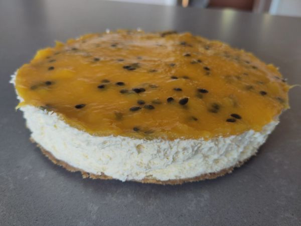 Mango-passievrucht roomtaart