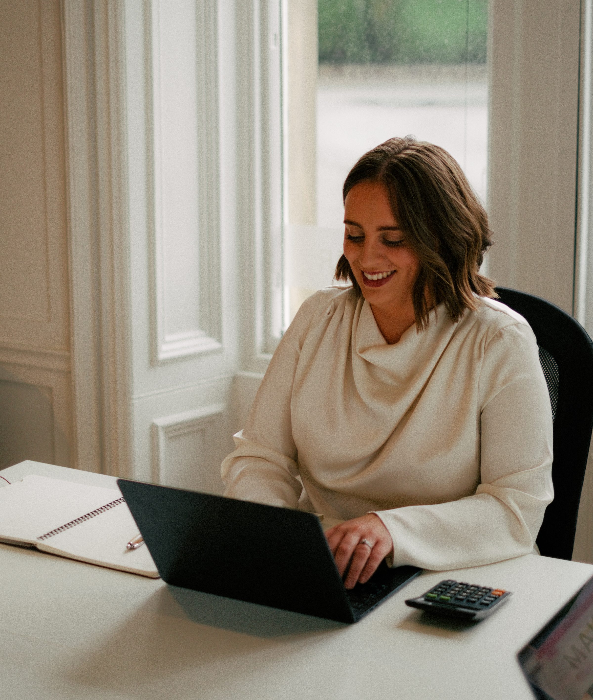 girl working on laptop