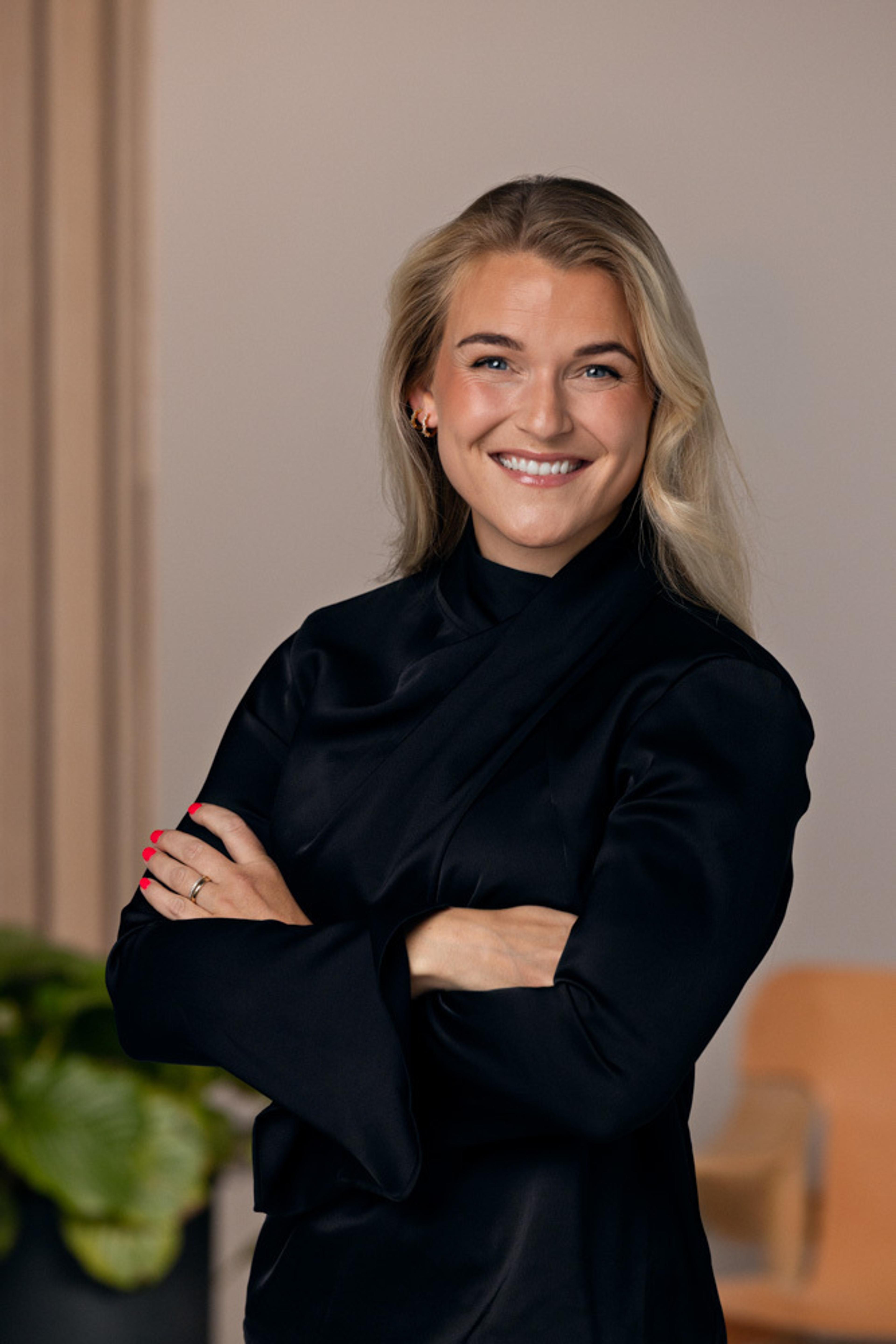 Julie B. Falkanger