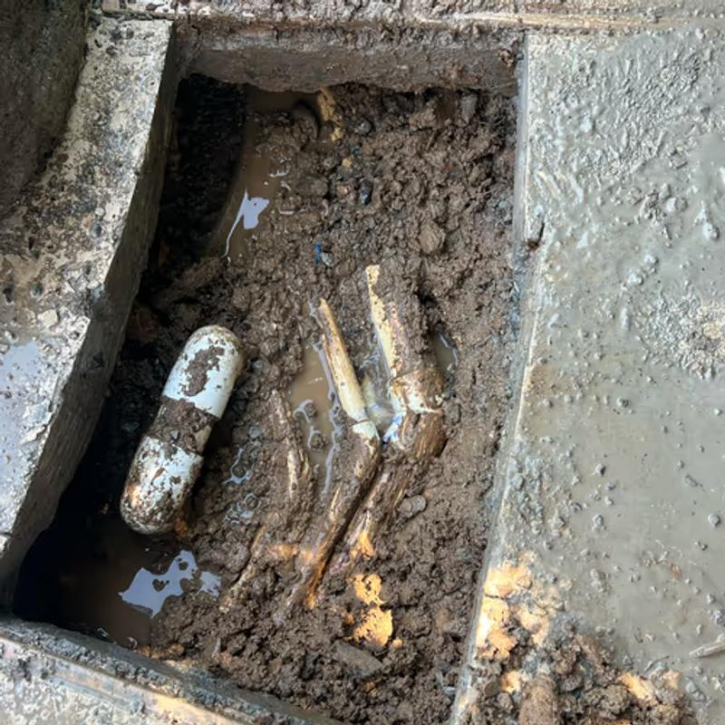 Swimming pool pipe leaking under concrete slab