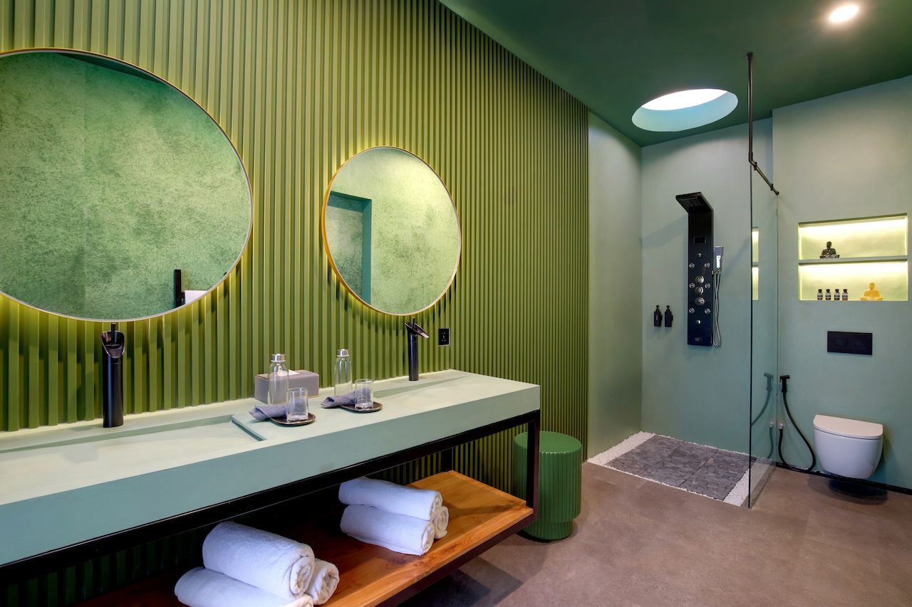 Bathrooms — photo 26