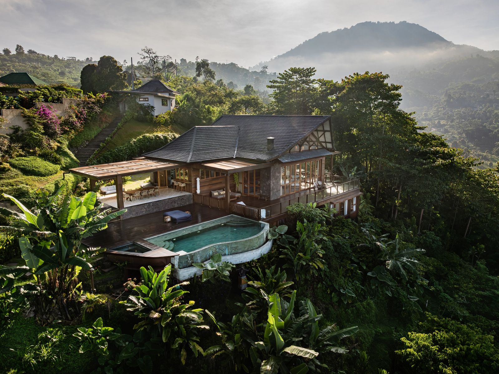 Munduk Mountain Estate exterior