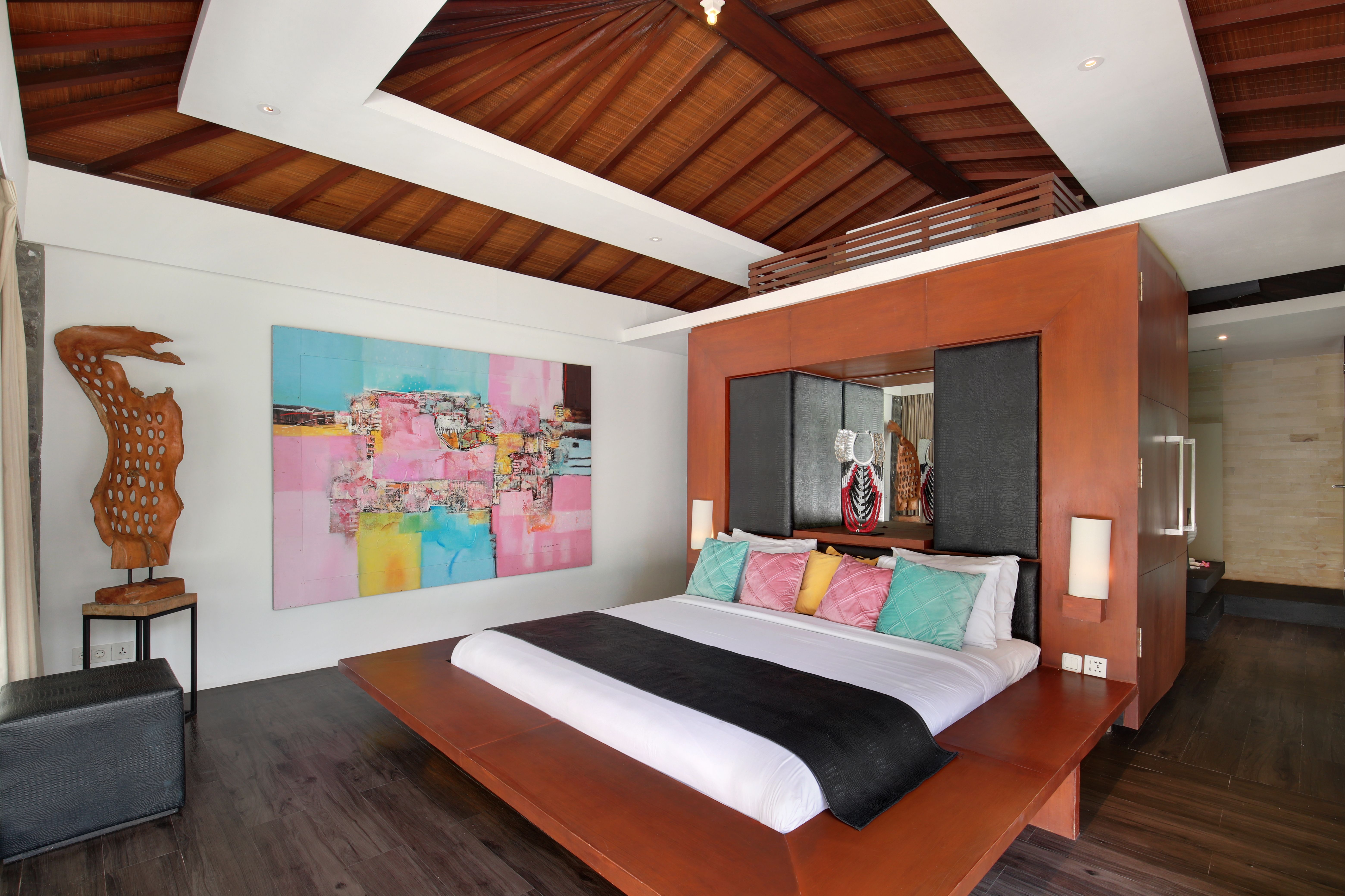 Bedrooms — photo 19