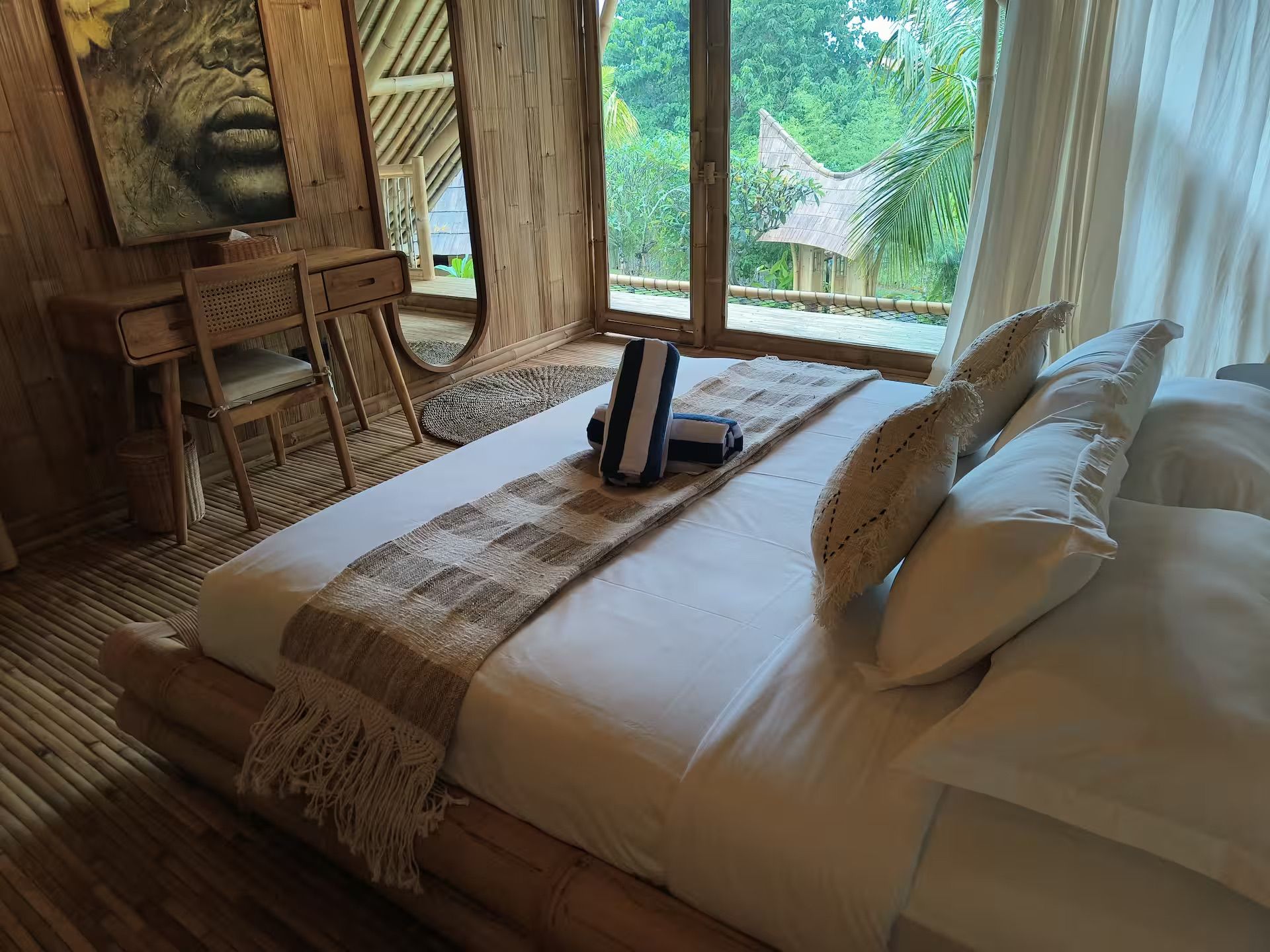 Bedrooms — photo 22